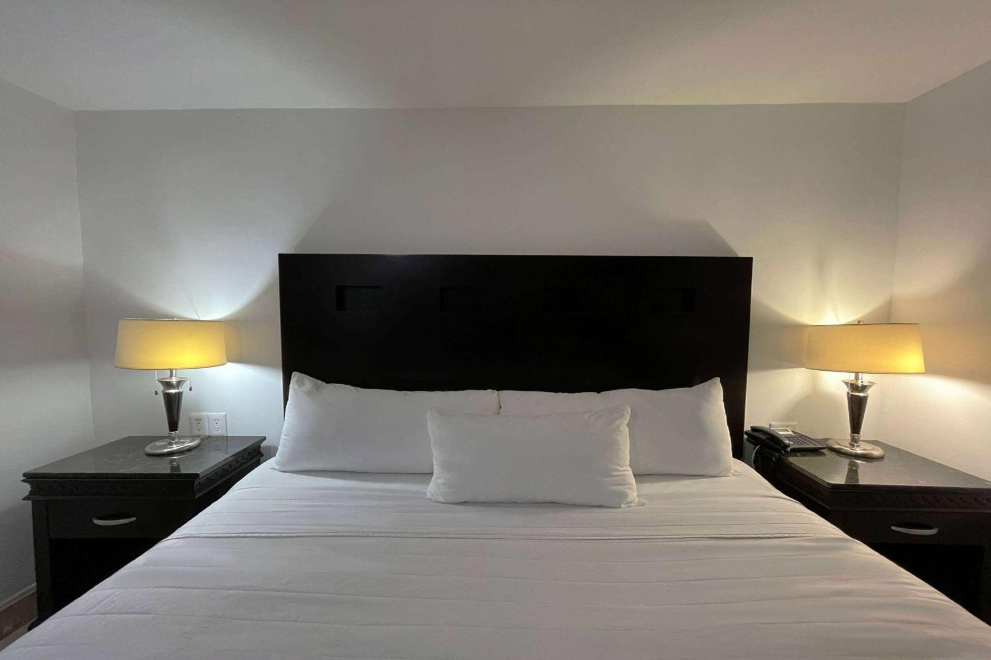Wyndham Garden Los Mochis Plaza Inn ภายนอก รูปภาพ